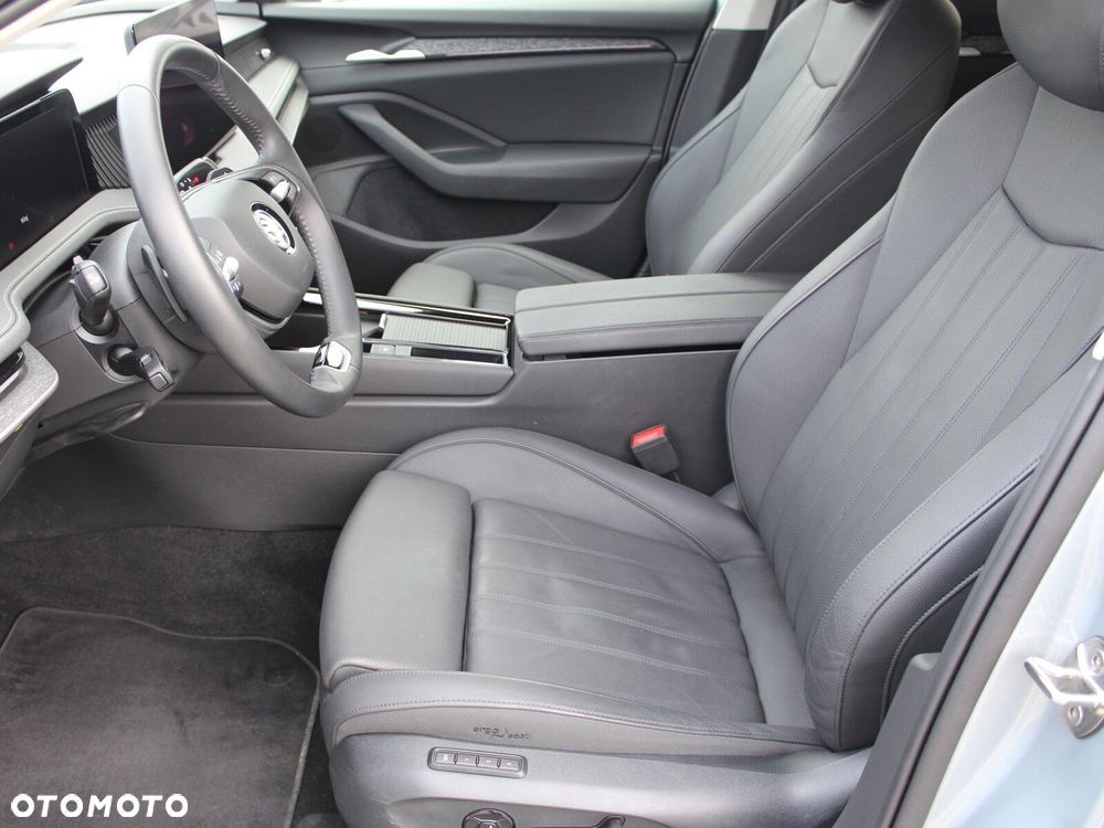 Skoda Superb 2.0 TDI SCR 4x4 Selection DSG - 13