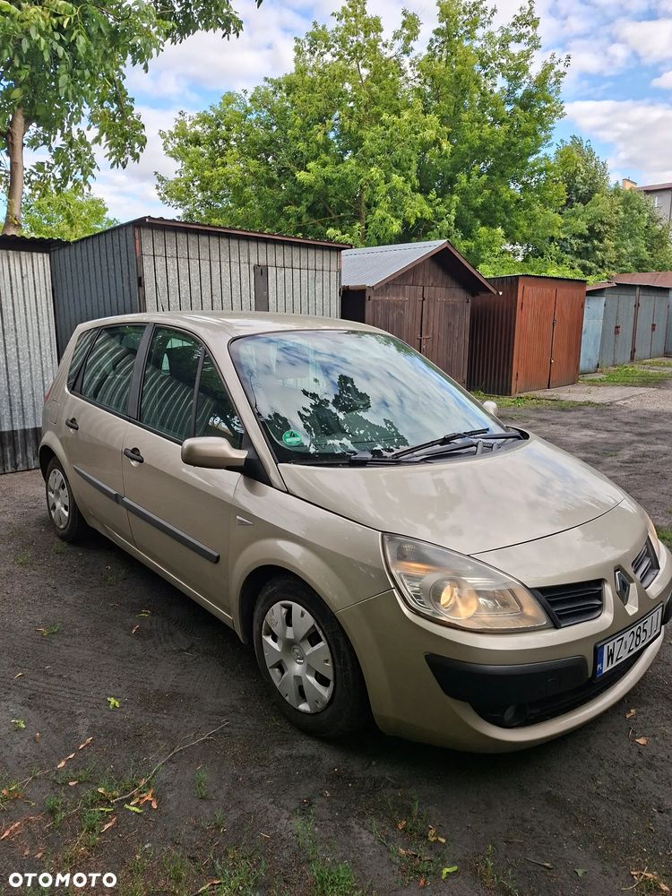 Renault Scenic 1.5 dCi Alize - 9
