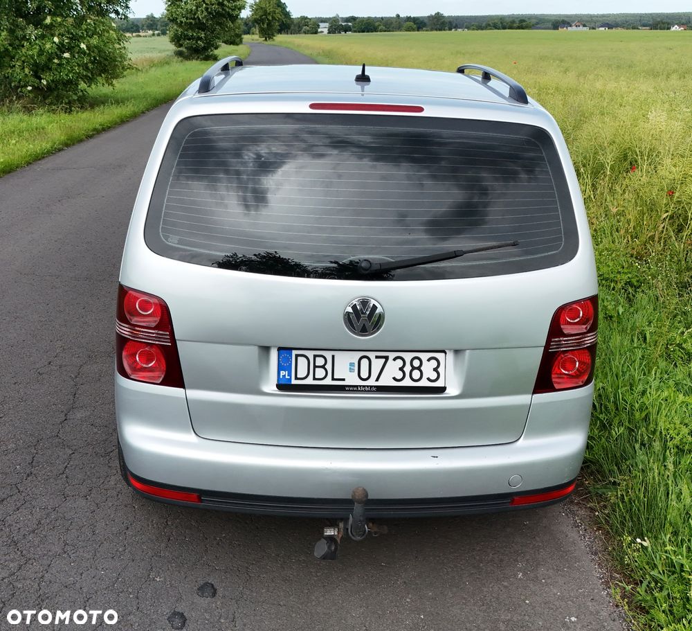 Volkswagen Touran 2.0 TDI DPF Comfortline - 5