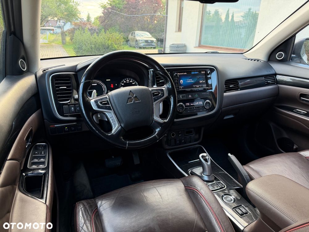 Mitsubishi Outlander Intense + - 5