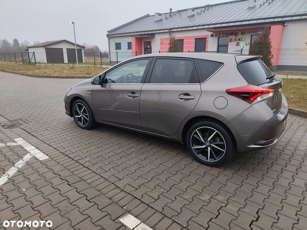 Toyota Auris - 16