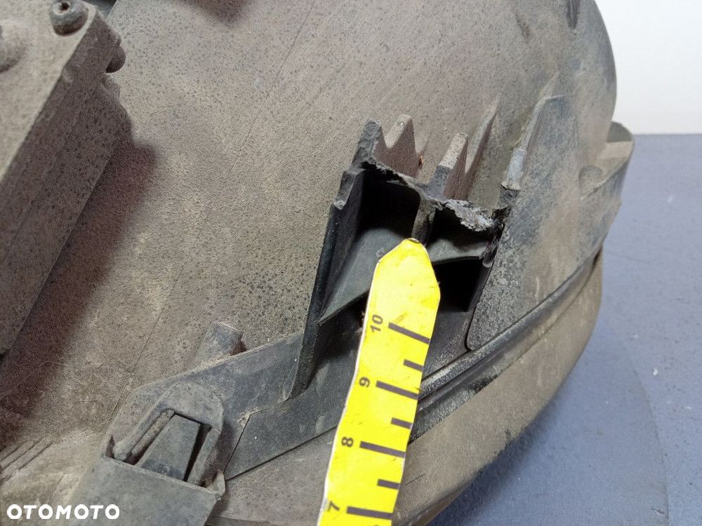 MERCEDES E KLASA W211 REFLEKTOR PRAWY BIXENON EU - 4