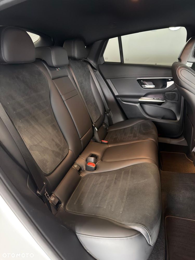 Mercedes-Benz GLC 220 d mHEV 4-Matic AMG Line - 12