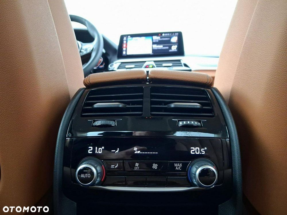 BMW Seria 5 - 30