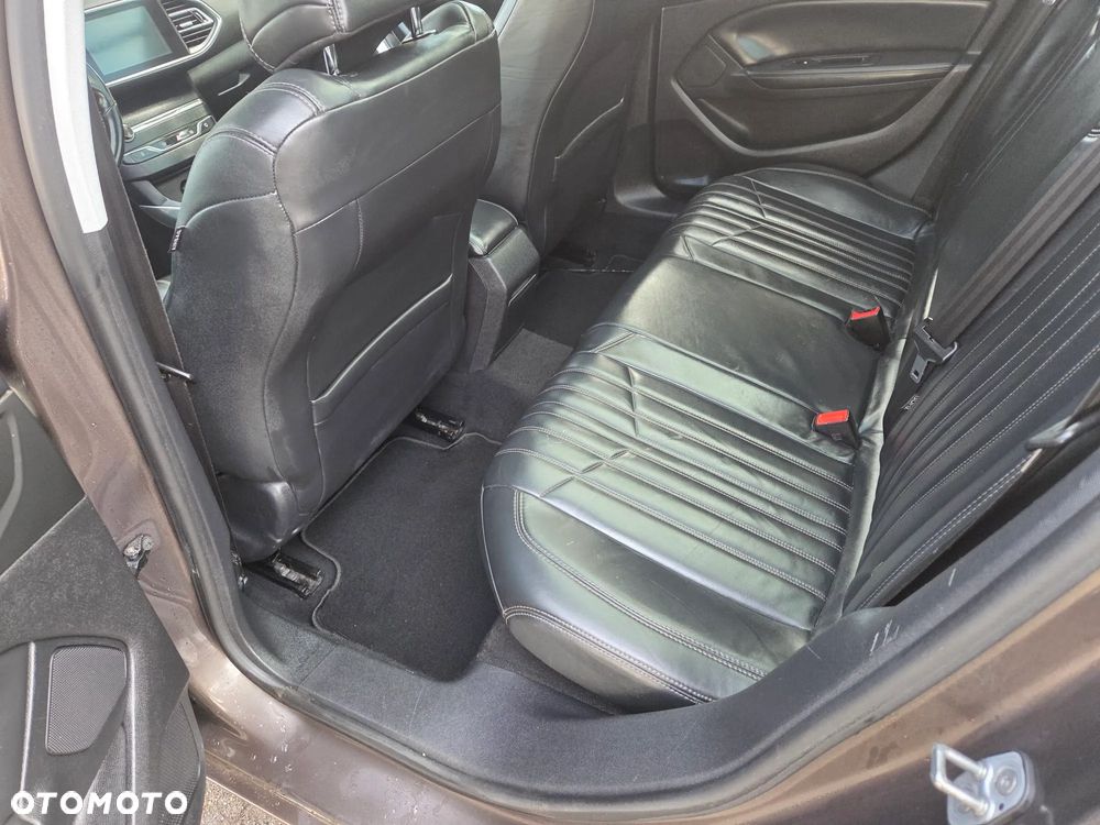 Peugeot 308 BlueHDi 120 Stop & Start Business-Line - 26