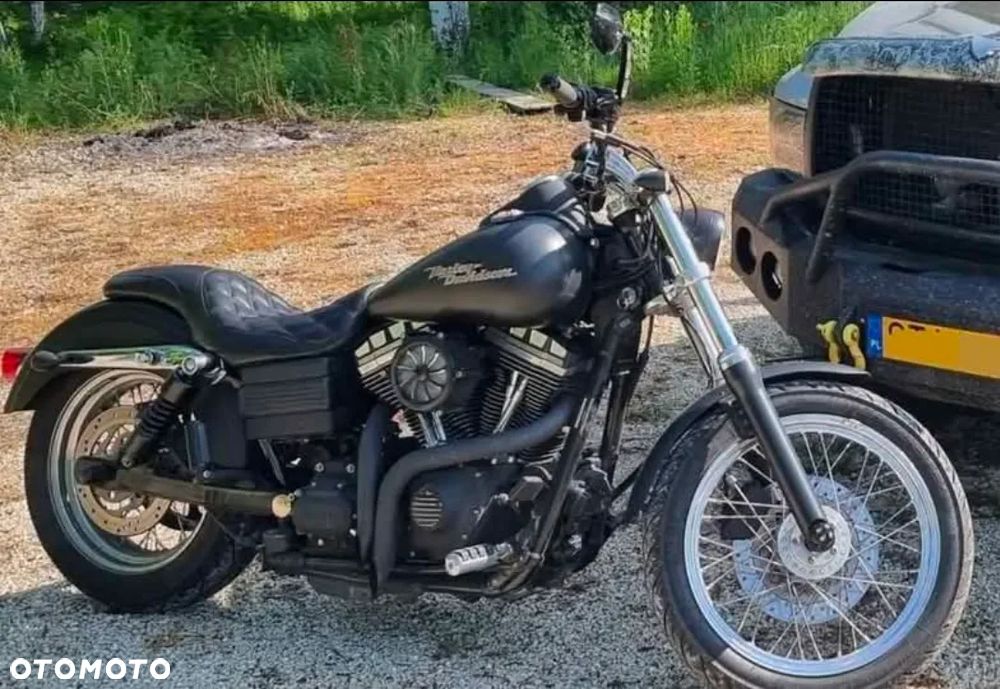 Harley-Davidson Dyna Street Bob - 2