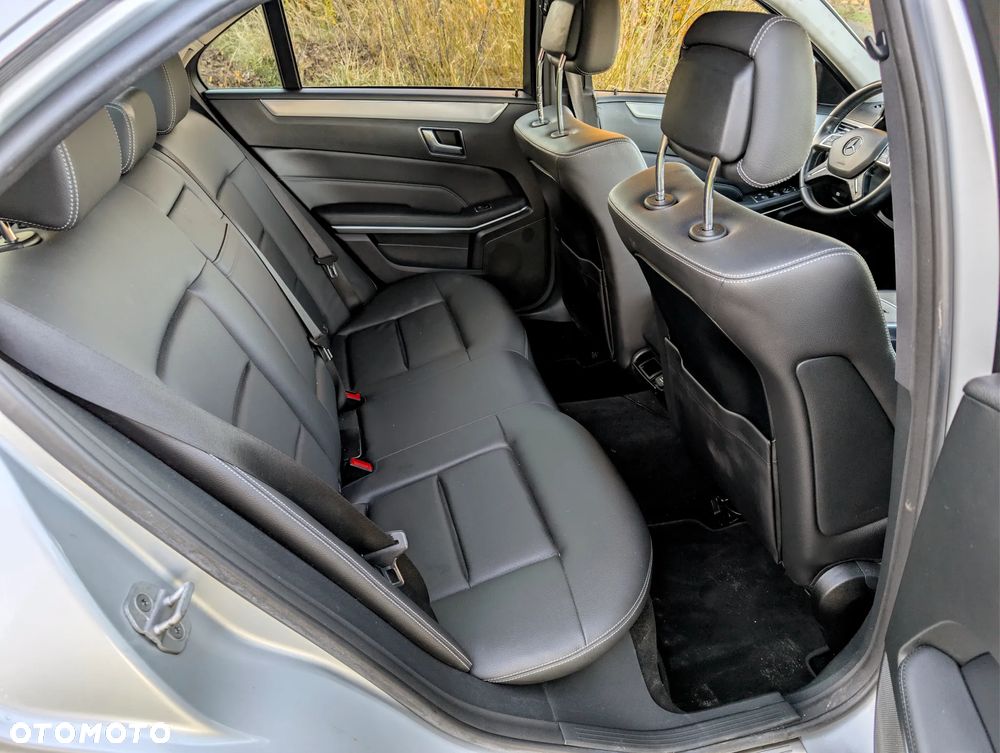 Mercedes-Benz Klasa E 200 7G-TRONIC - 16