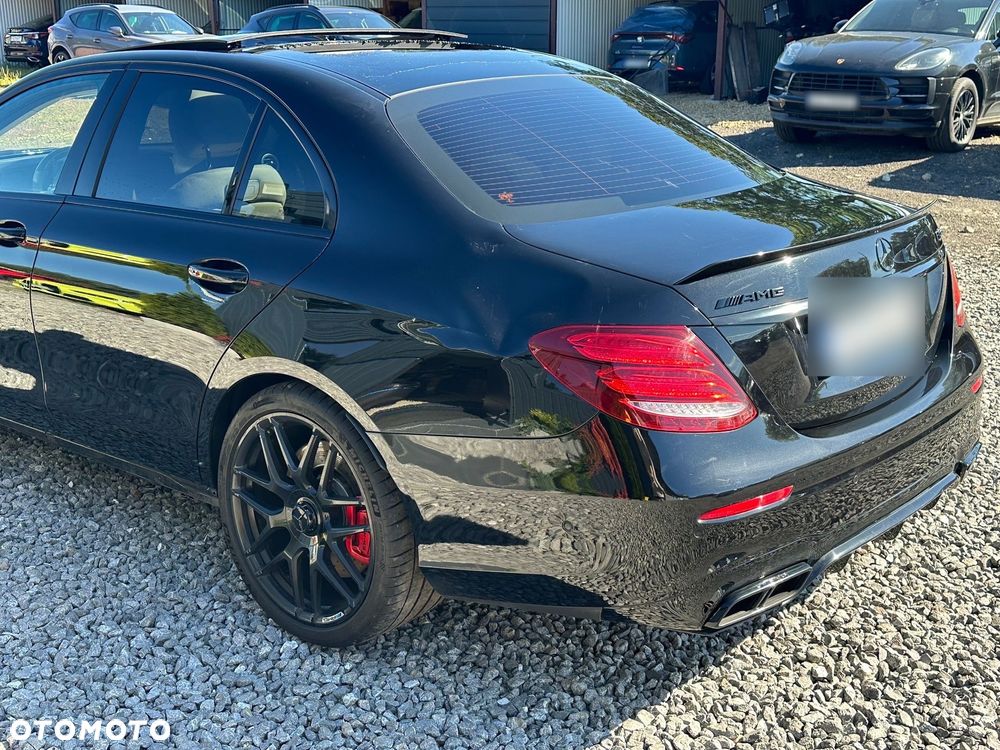 Mercedes-Benz Klasa E AMG 63 S 4-Matic+ - 13