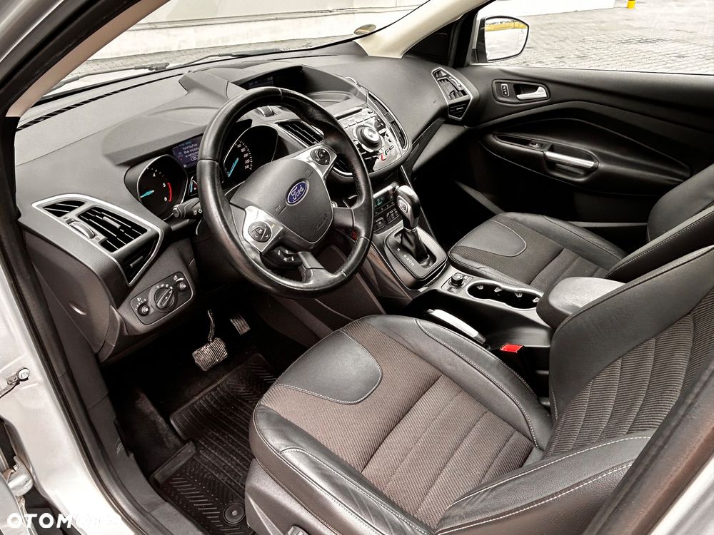 Ford Kuga 2.0 TDCi 4WD Titanium - 24