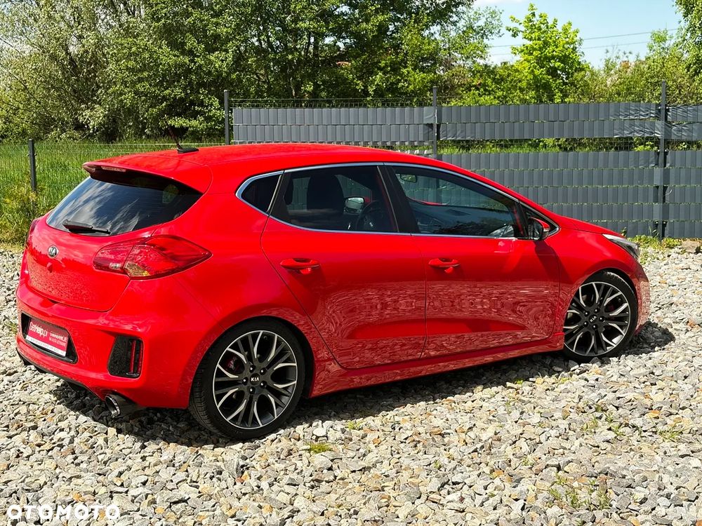 Kia Ceed 1.6 T-GDI GT - 4