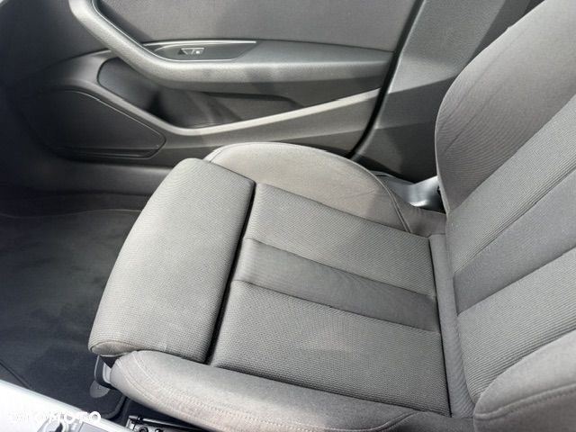 Audi A4 Avant - 27