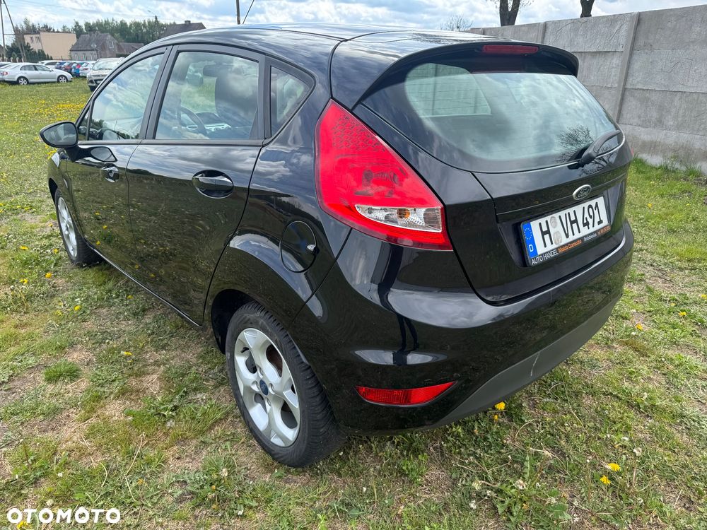 Ford Fiesta - 9
