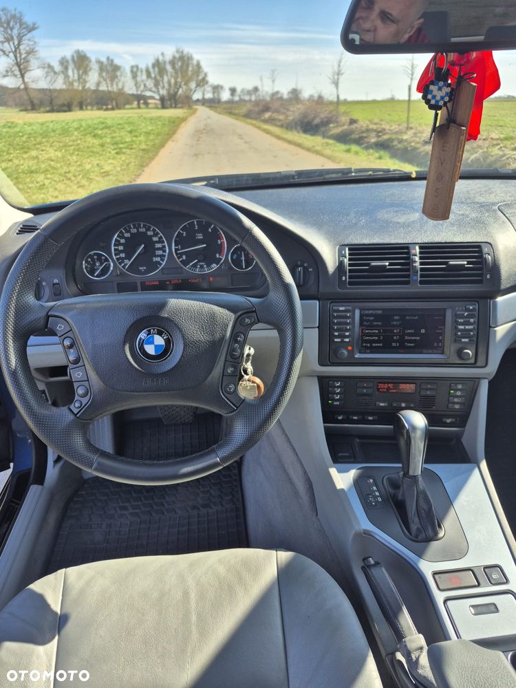 BMW Seria 5 - 16