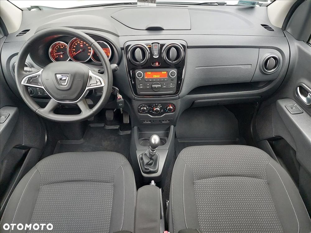 Dacia Lodgy 1.5 Blue dCi Laureate S&S EU6d - 9