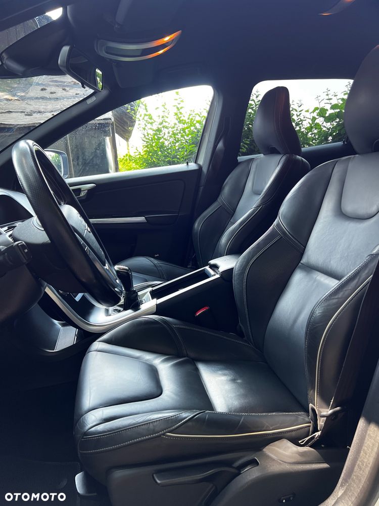 Volvo XC 60 D4 Drive-E R-Design Momentum - 12