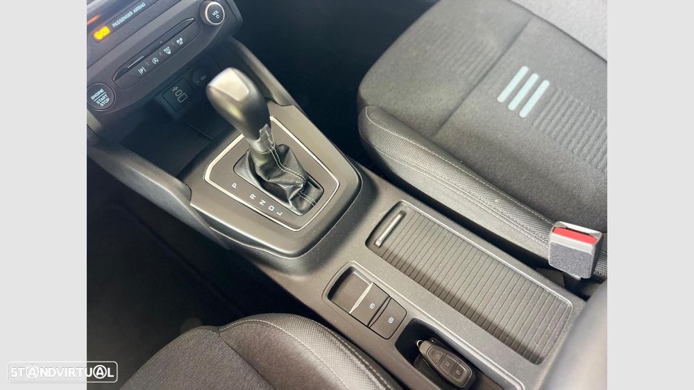 Ford Focus - 10