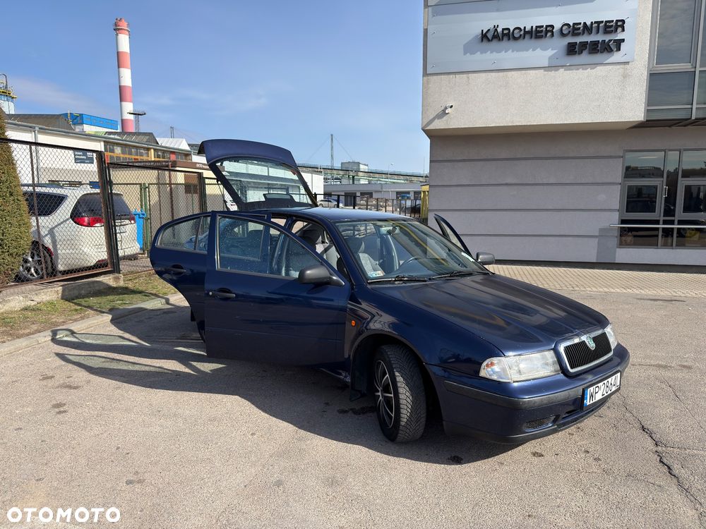 Skoda Octavia 1.6 LX - 14