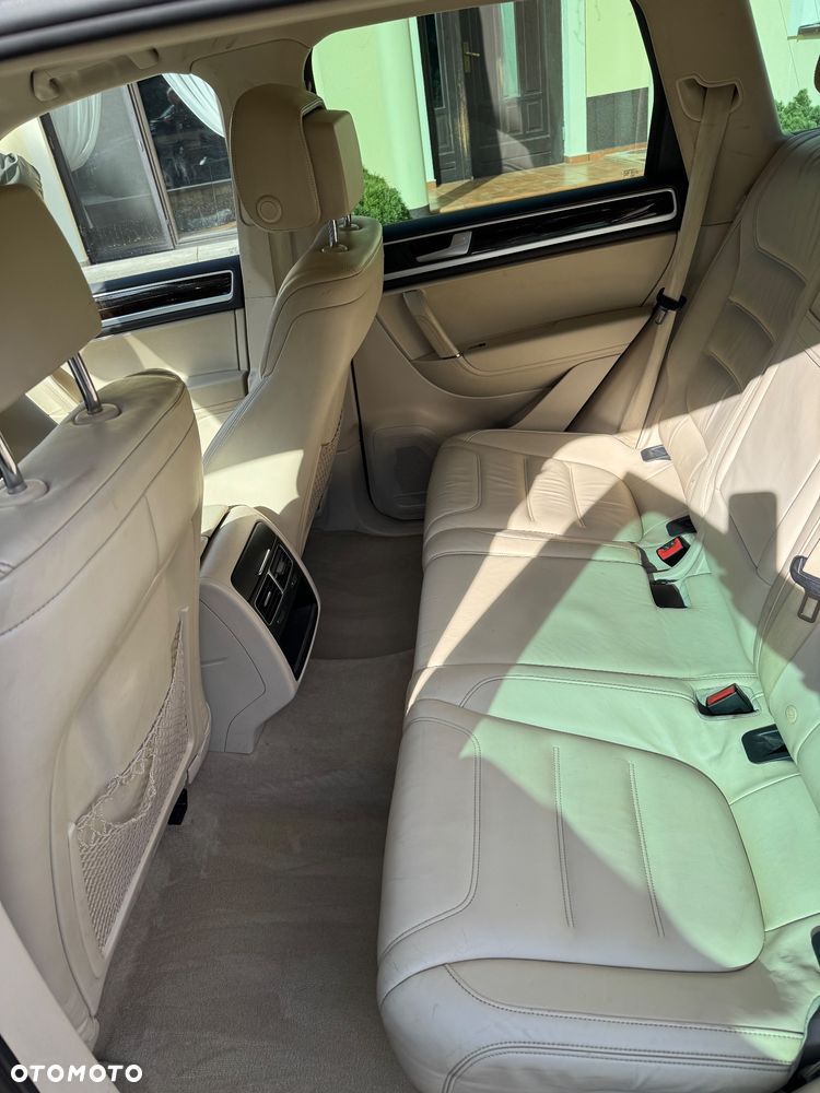 Volkswagen Touareg 3.0 V6 TDI BMT - 11