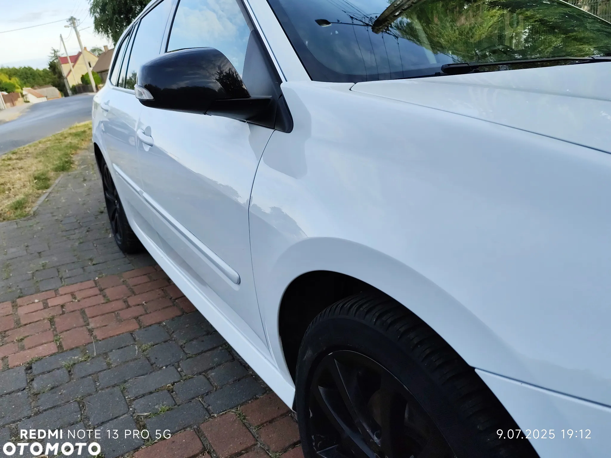 Renault Laguna Grandtour dCi 175 FAP Bose Edition - 10