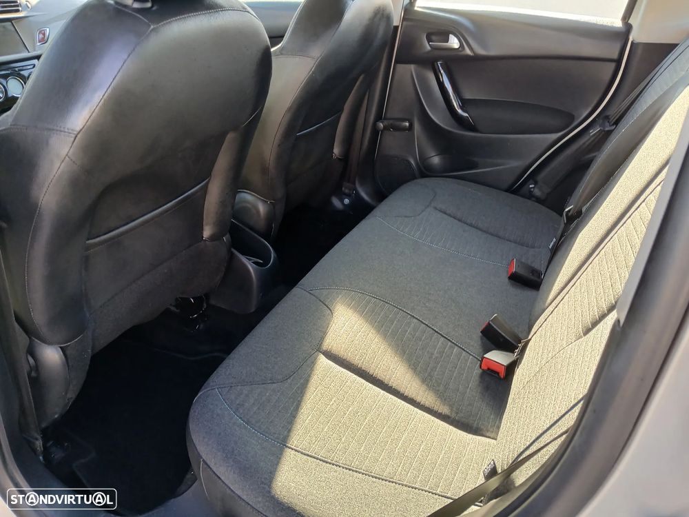 Citroën C3 1.2 PureTech Collection - 18