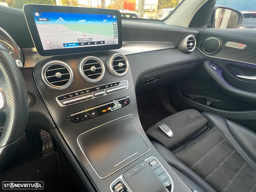 Mercedes-Benz GLC 300 de 4Matic 9G-TRONIC AMG Line - 29