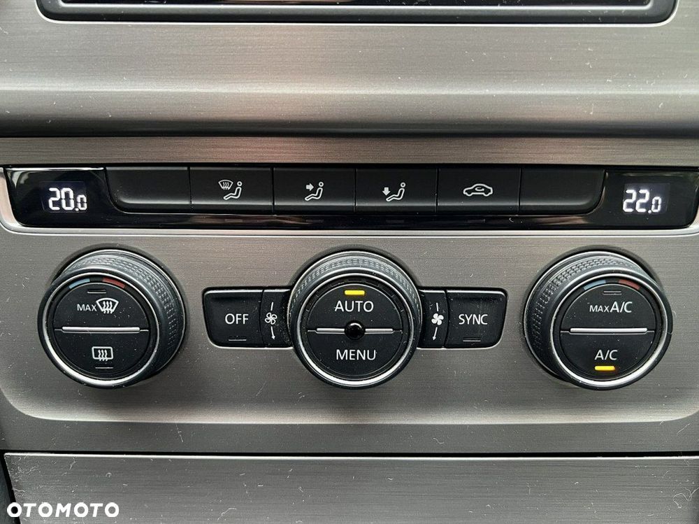 Volkswagen Golf - 15