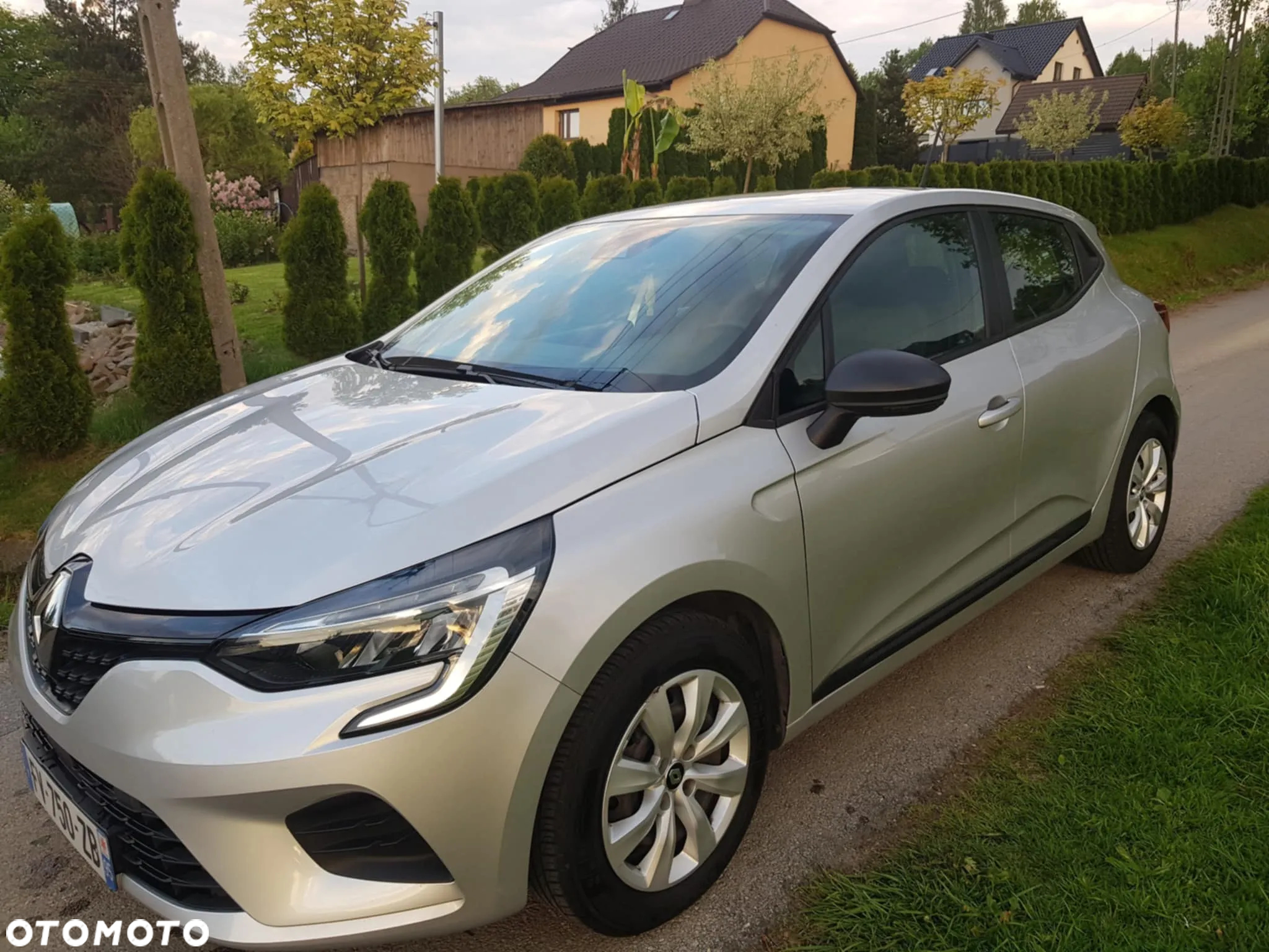 Renault Clio - 16