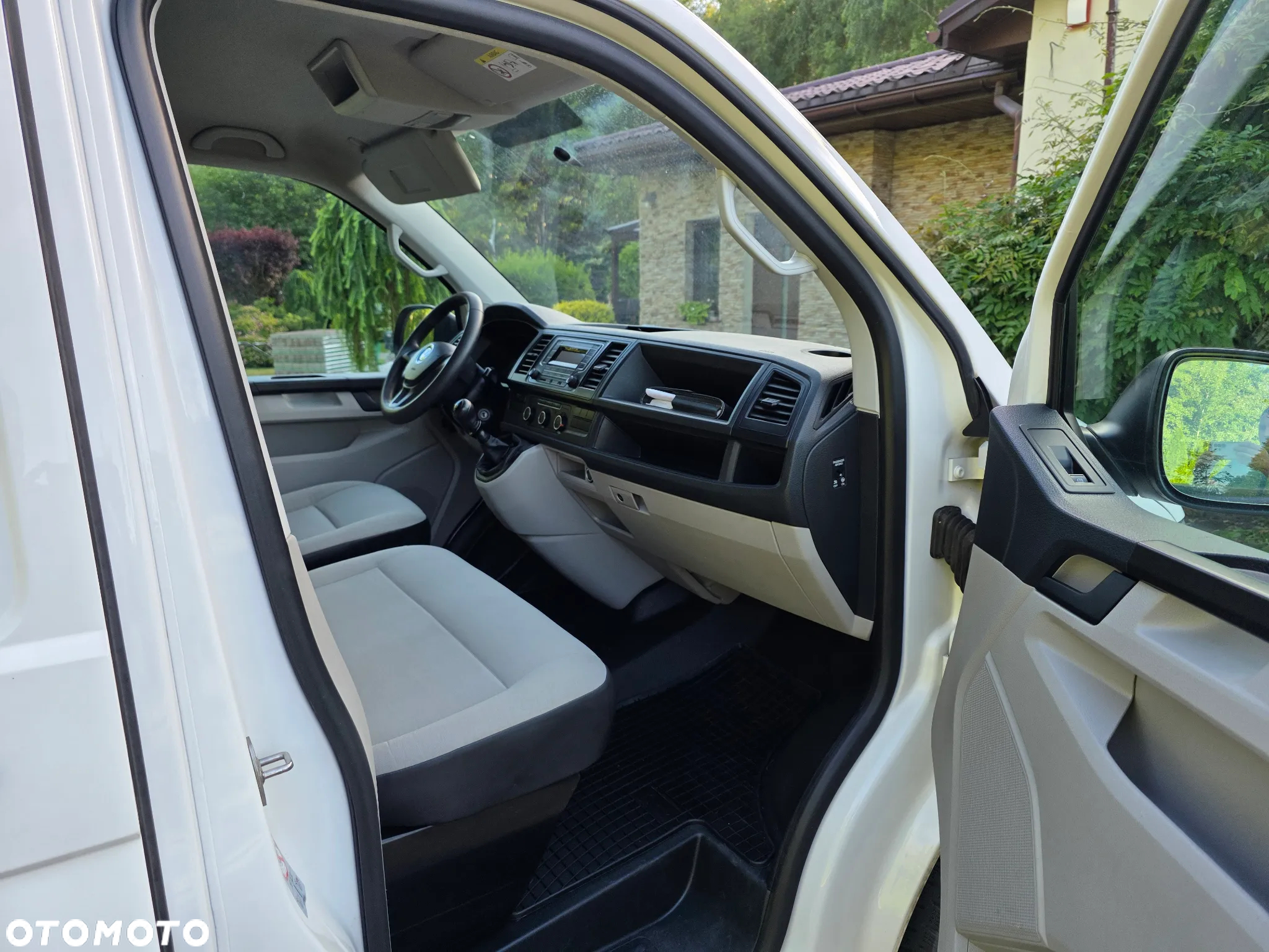 Volkswagen Transporter Long L2H1 - 14