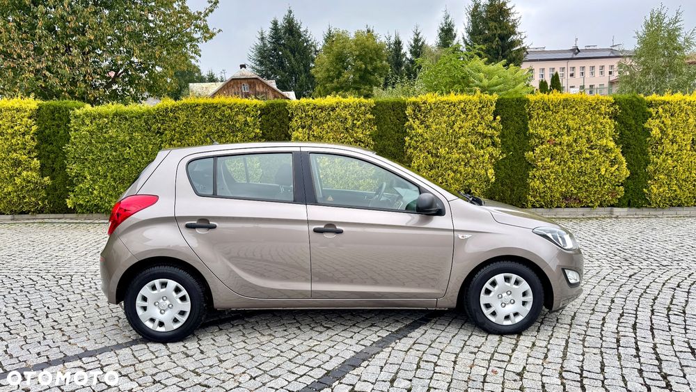 Hyundai i20 - 8