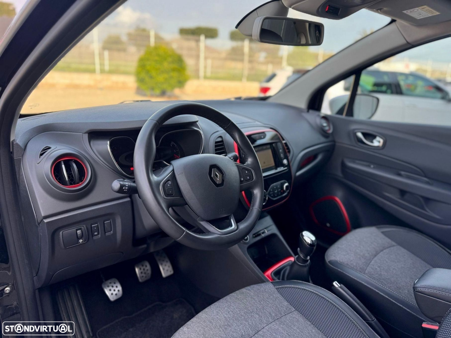Renault Captur 1.2 TCe Exclusive XMOD - 7
