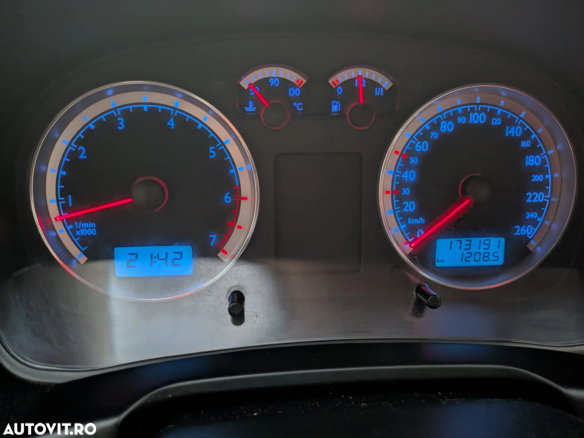 Volkswagen Golf 1.4 - 7