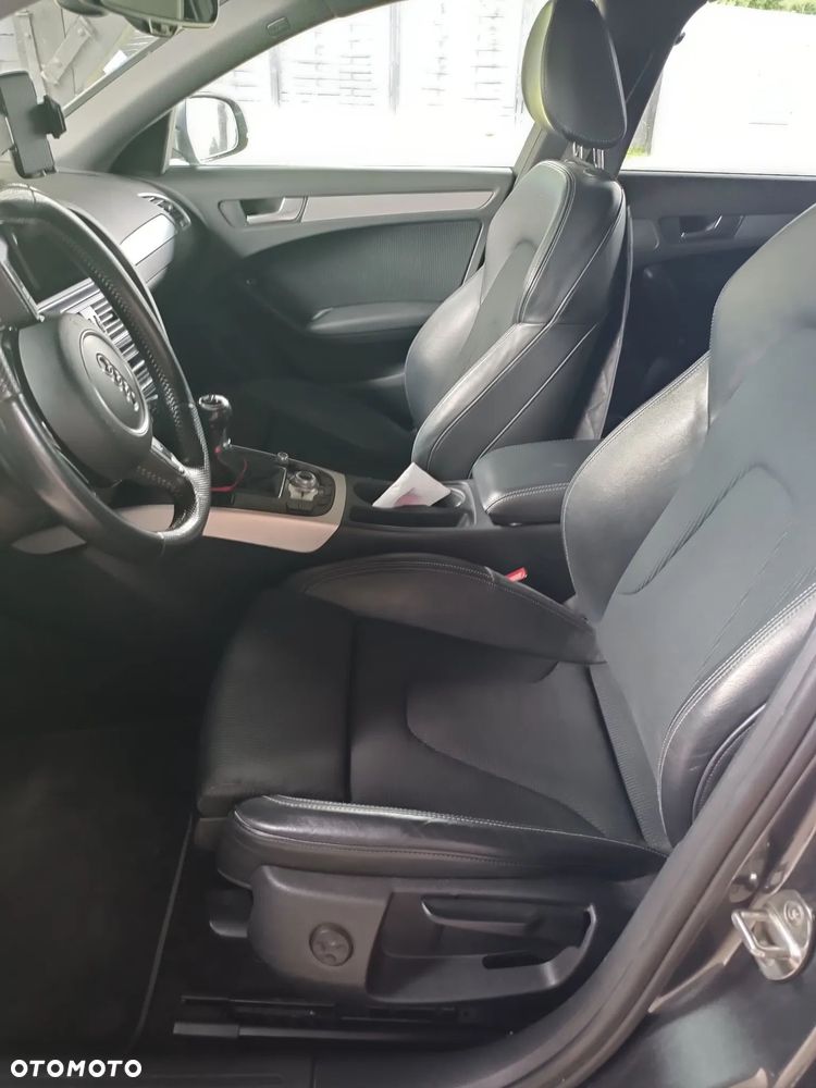 Audi A4 Avant 2.0 TDI - 9