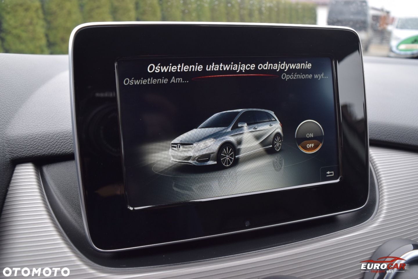 Mercedes-Benz Klasa B 180 7G-DCT Urban - 24