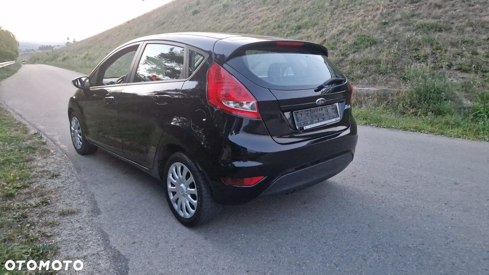 Ford Fiesta 1.25 Champions Edition - 3