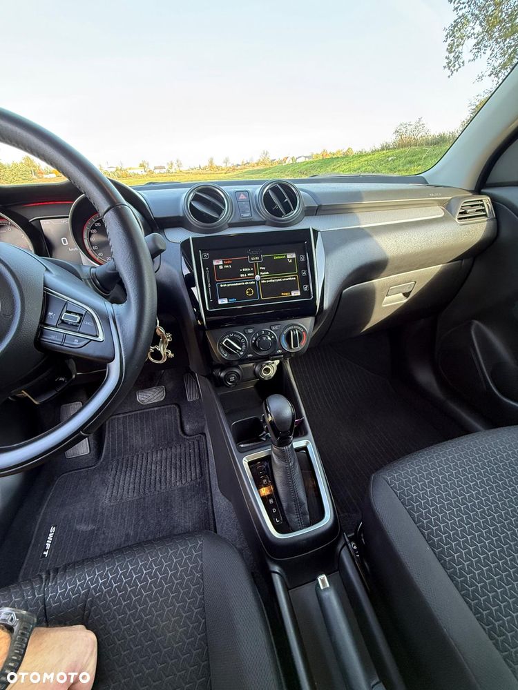 Suzuki Swift 1.2 Dualjet SHVS Premium CVT - 7