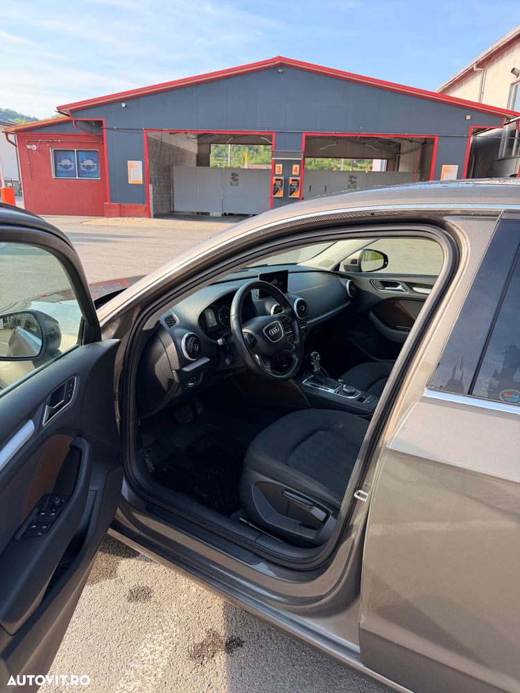 Audi A3 2.0 TDI S tronic - 5