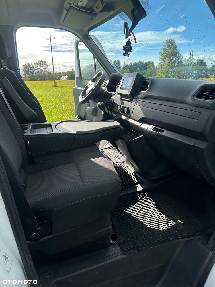 Renault Master - 24