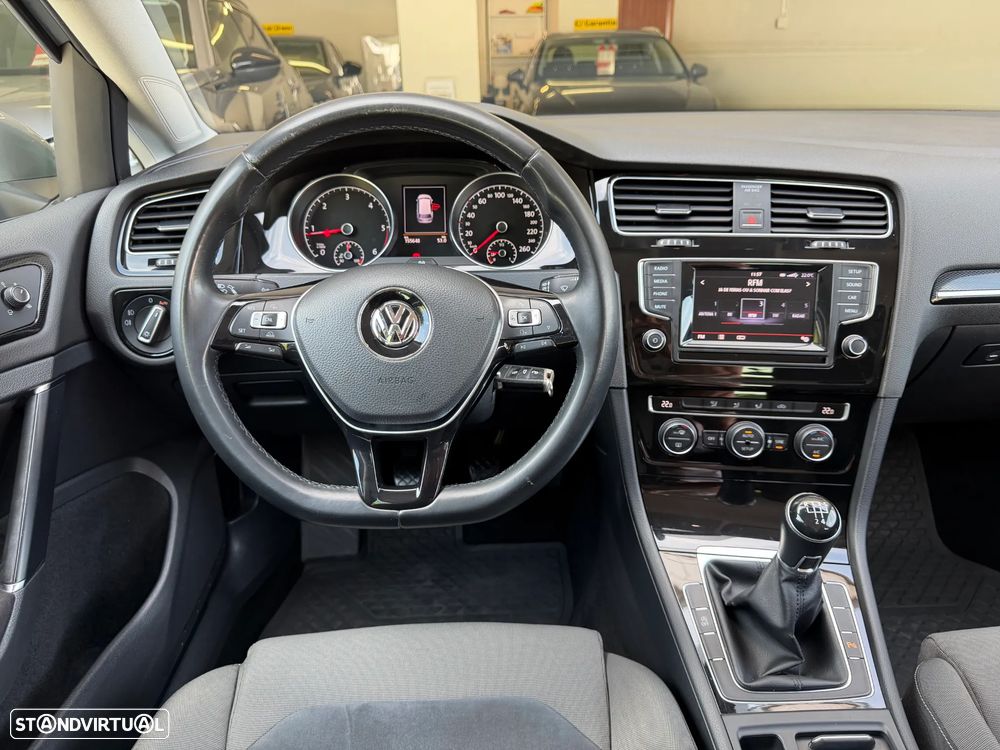 VW Golf Variant 1.6 TDi Highline - 15