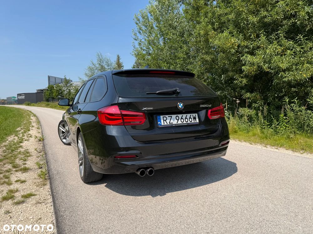 BMW Seria 3 320d xDrive Sport Line - 16