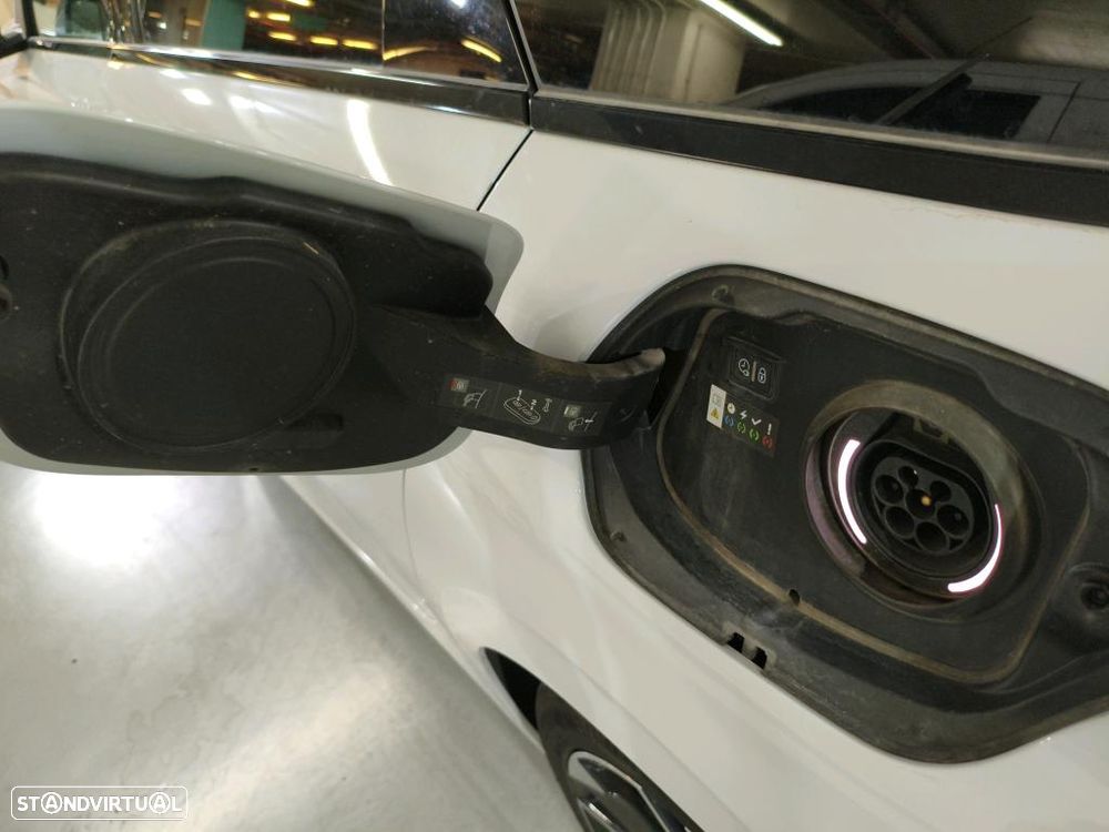 Peugeot 308 SW 1.6 Hybrid Allure e-EAT8 - 11
