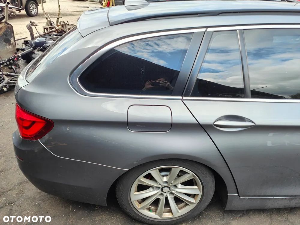 BMW 5 F11 11r ĆWIARTKA BŁOTNIK PRAWY TYŁ POSZYCIE A52 - 1