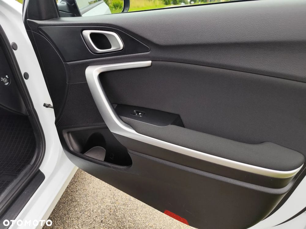 Kia Ceed 1.4 T-GDI M - 16