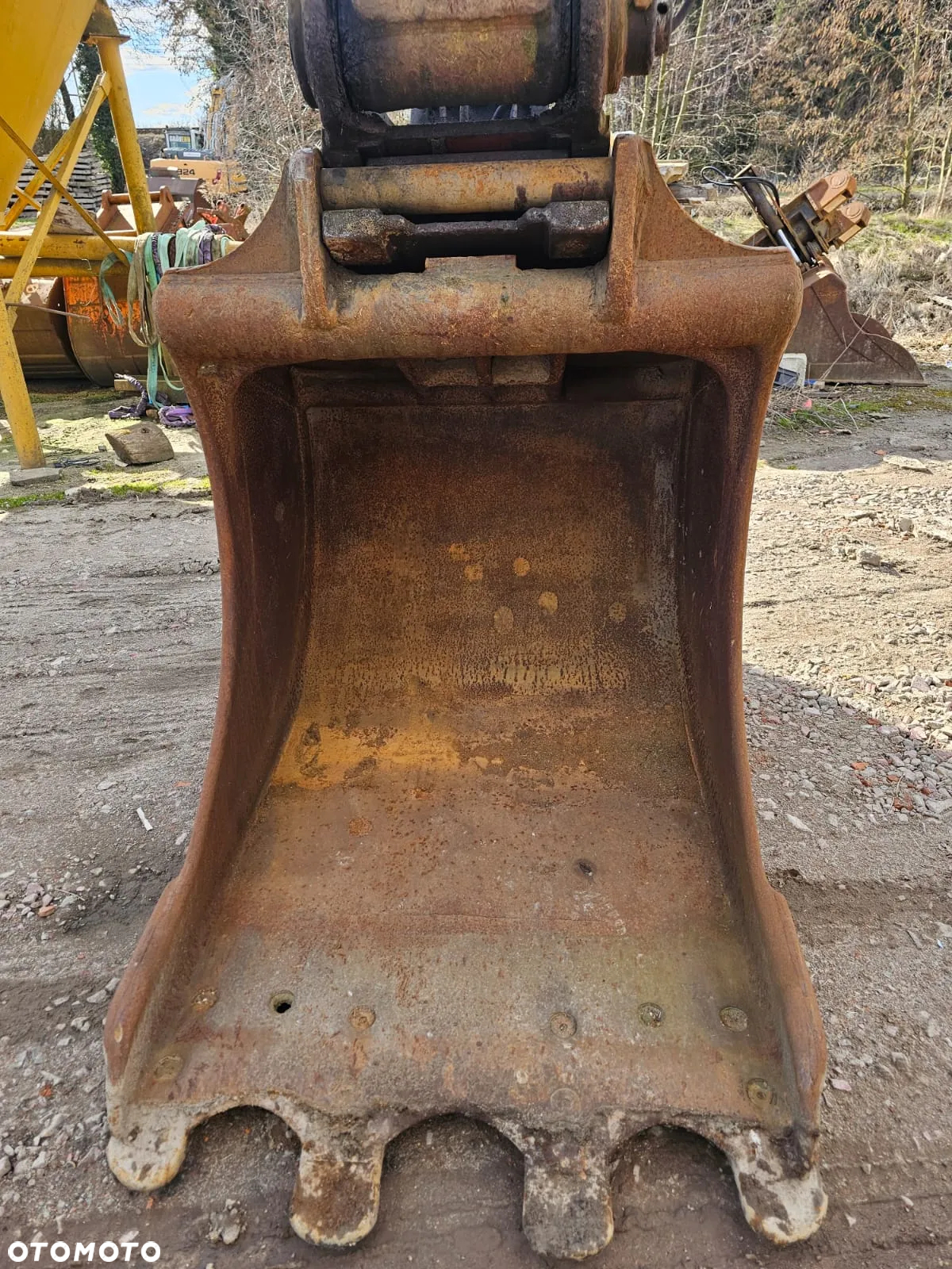 Volvo EC220DL - 10