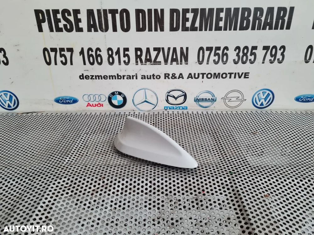 Capac Antena Bmw F20 F21 Cod  - Dezmembrari Arad - 1