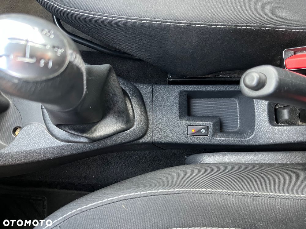Dacia Logan 0.9 TCe Laureate - 26