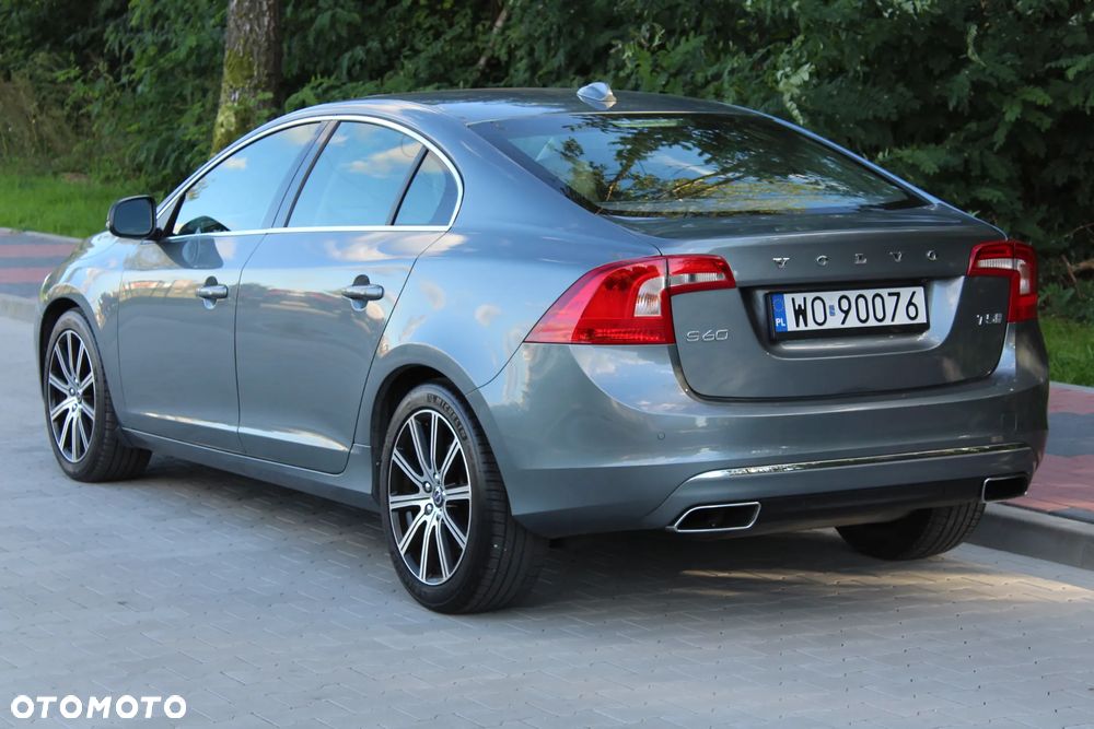 Volvo S60 - 6