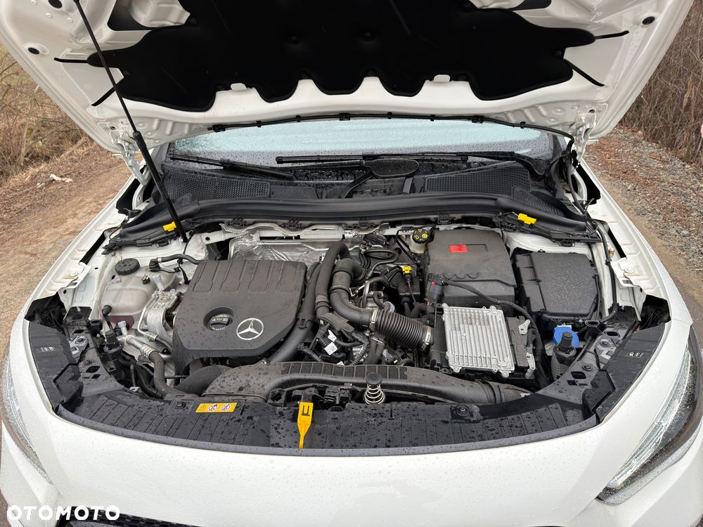 Mercedes-Benz GLA 200 AMG Line - 16