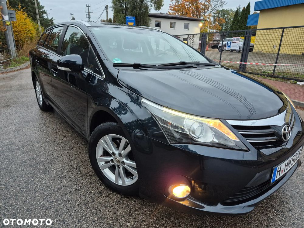 Toyota Avensis 1.8 Luna - 11