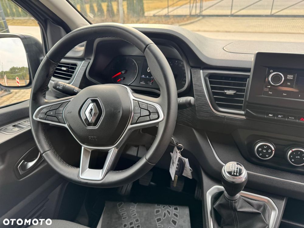 Renault Trafic - 12