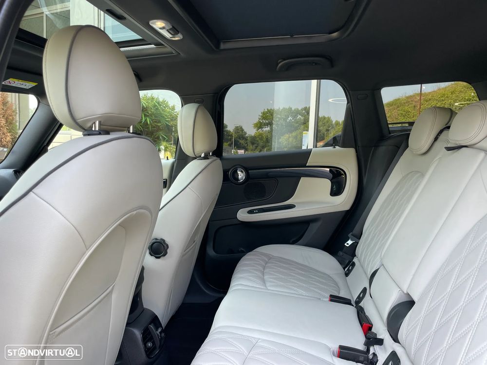 MINI Countryman Cooper SE ALL4 Auto - 32